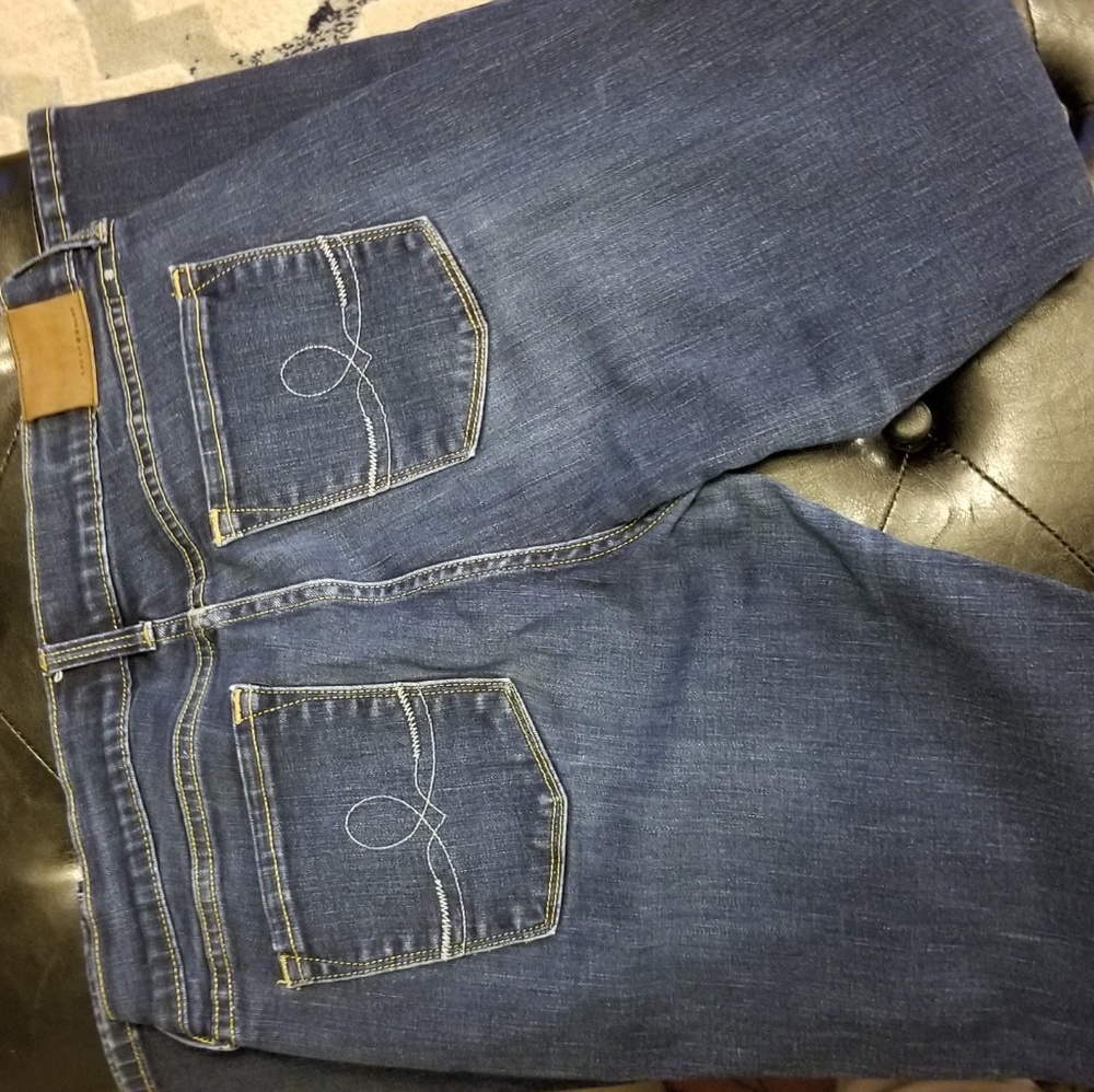 Lucky Jean's